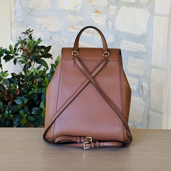 Michael Kors Phoebe Medium Drawstring Backpack Purse Vanilla NWT Women Authentic - Picture 3 of 7